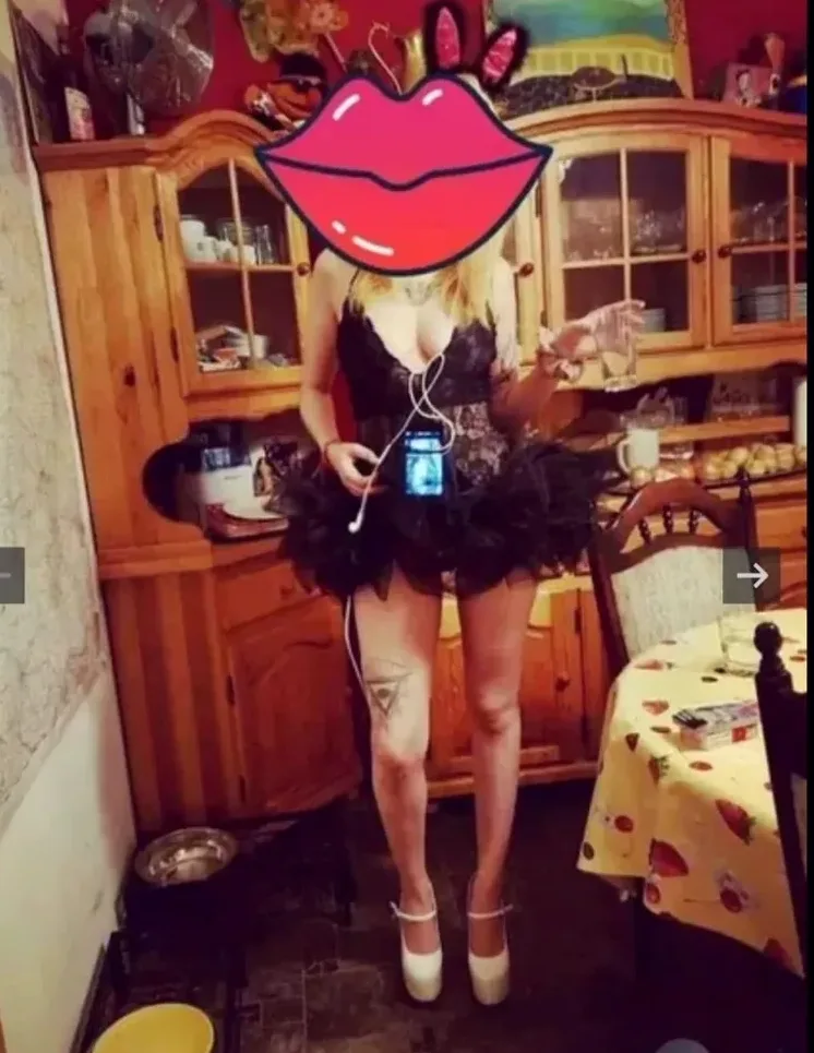 Jovana, 34