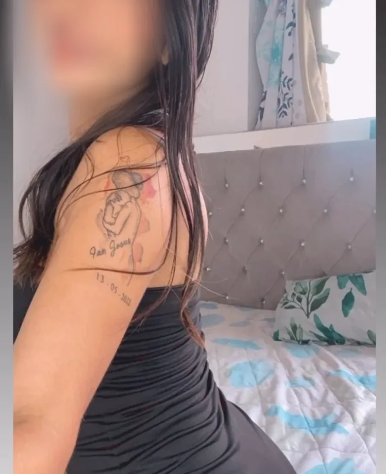 Milica, 24