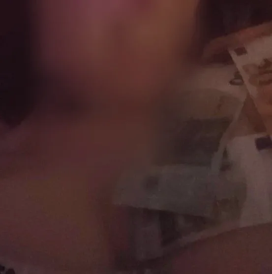 Nicoline, 29