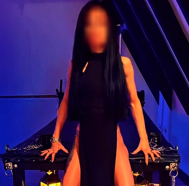 Vilma, 33