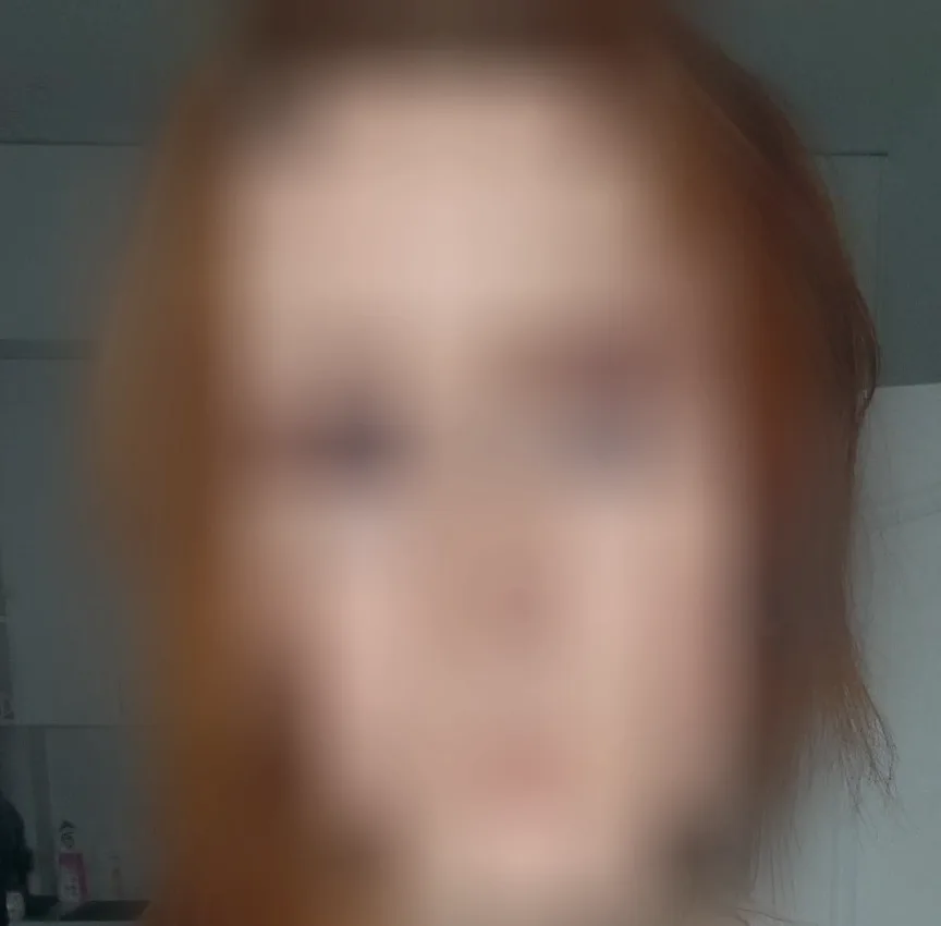Yasmin, 22